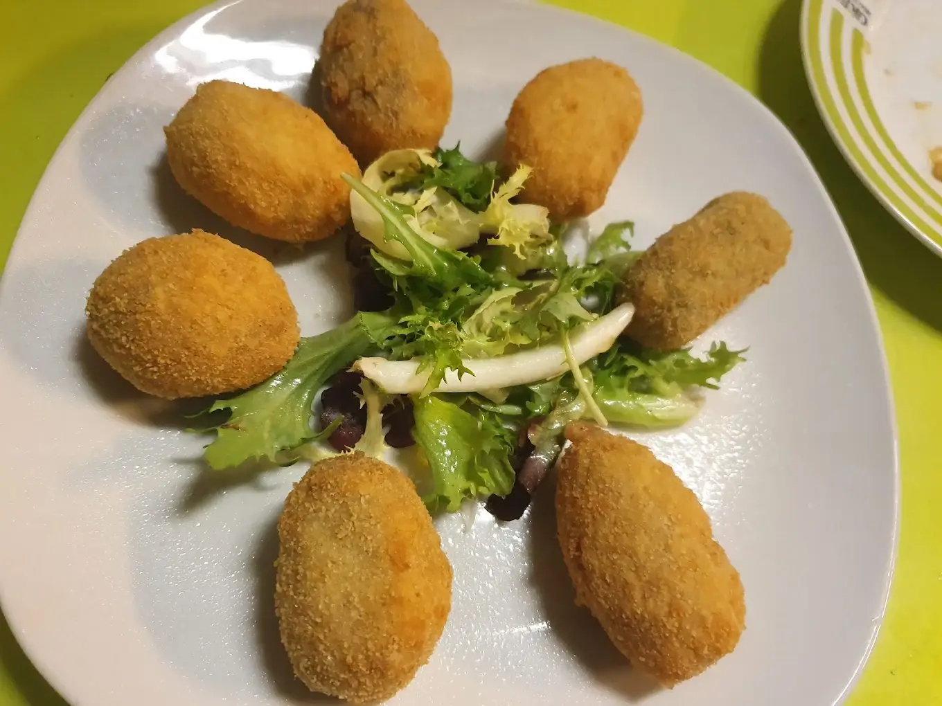 Degustación de croquetas caseras con sabores variados